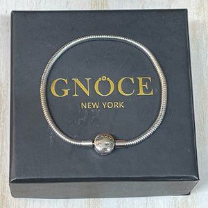 STERLING SILVER SNAKE CHAIN 7.75" CHARM BRACELET LOGO SIGNED CLASP. NEW